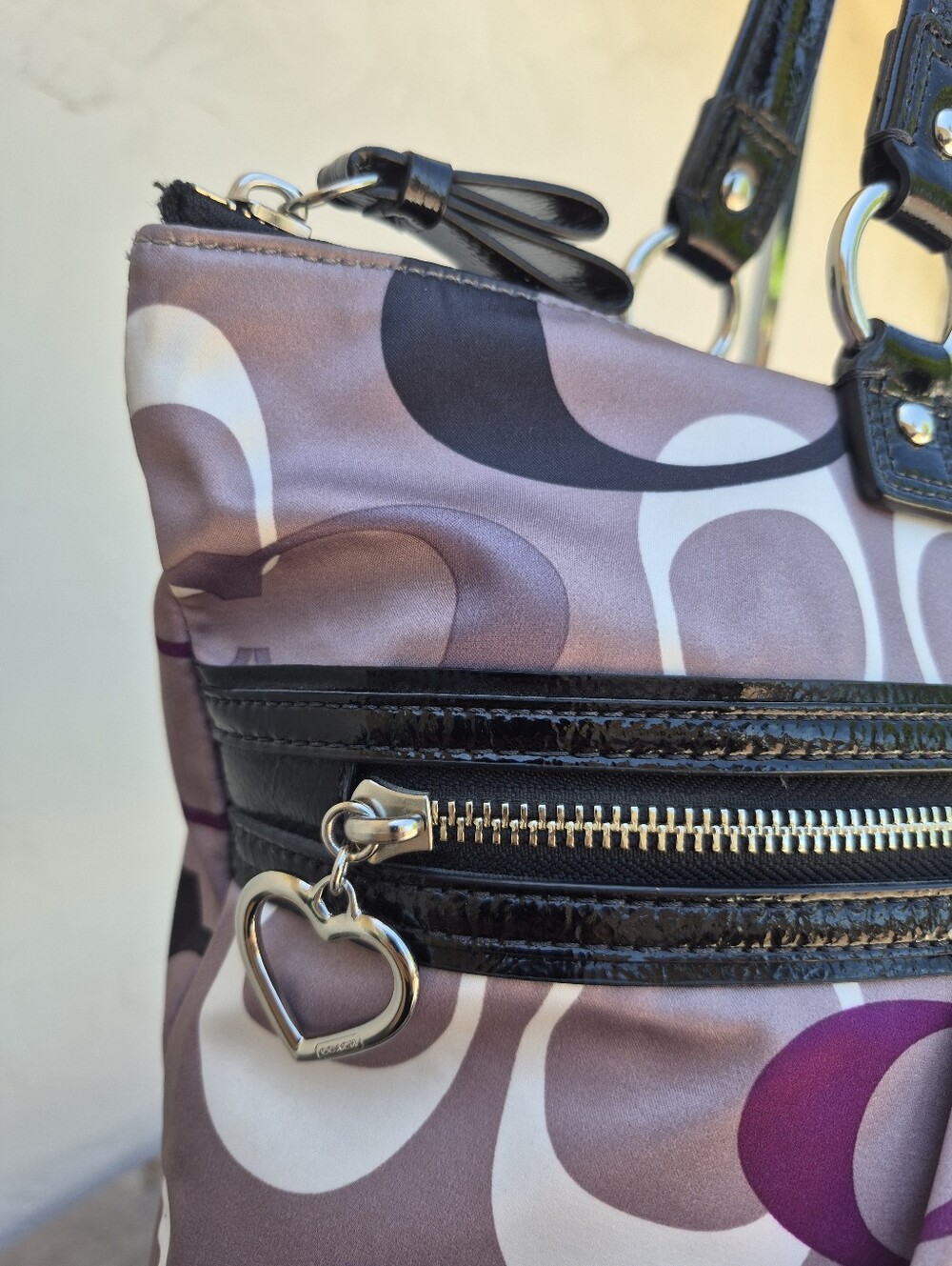 Coach Poppy Daisy Optic Signature Tote. NWOT - Picture 6 of 13